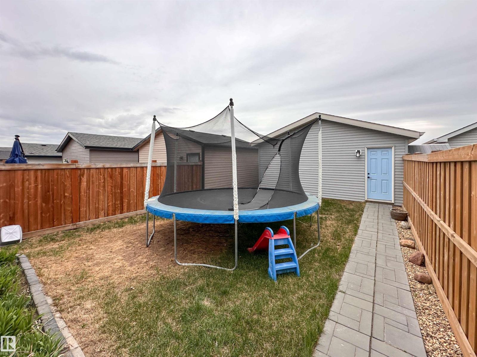 21019 130 AV NW - 48