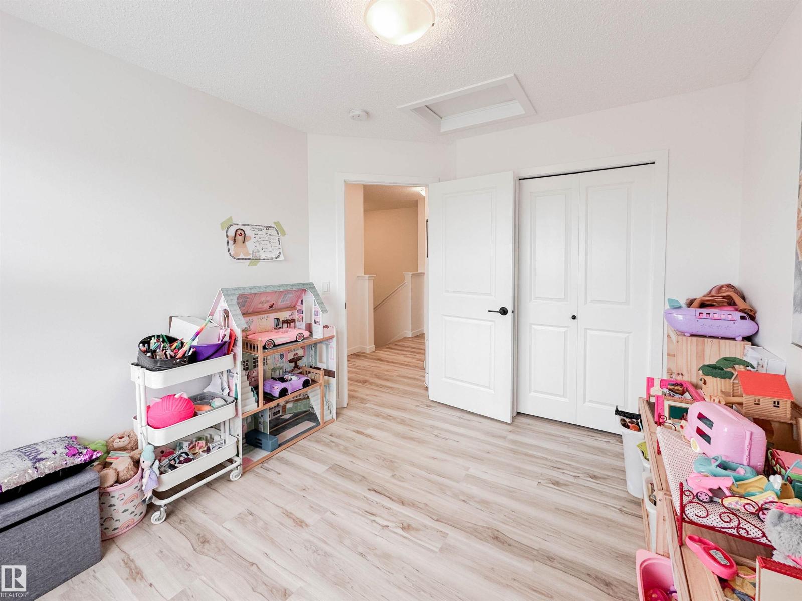 21019 130 AV NW - 37