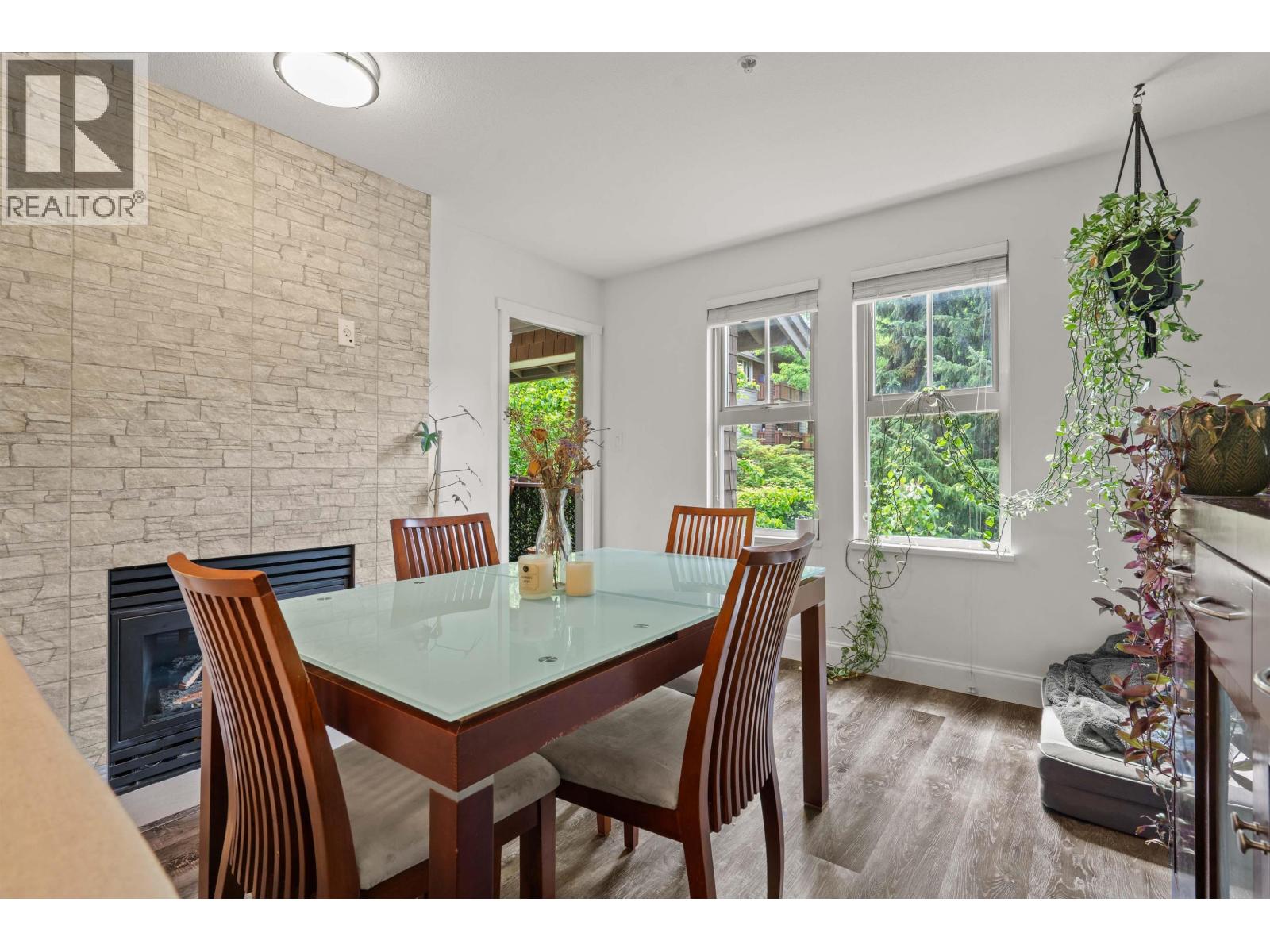 213 15 SMOKEY SMITH PLACE, New Westminster