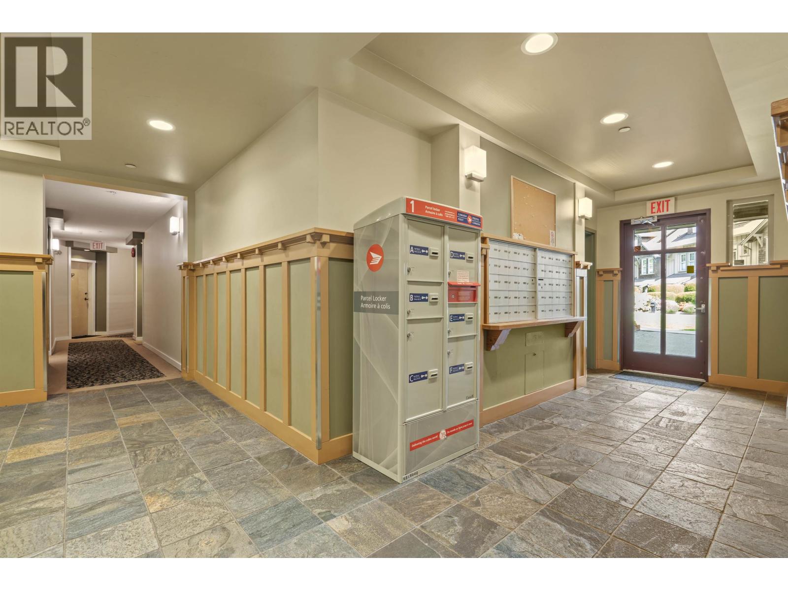213 15 SMOKEY SMITH PLACE, New Westminster
