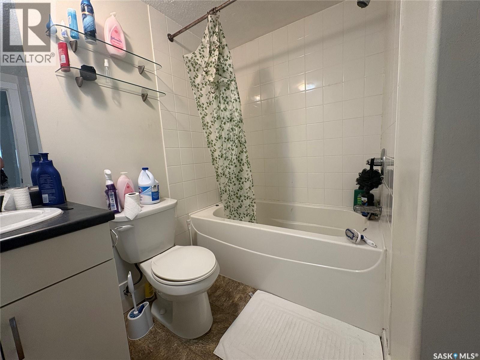 #3 2060 Lorne STREET - 10