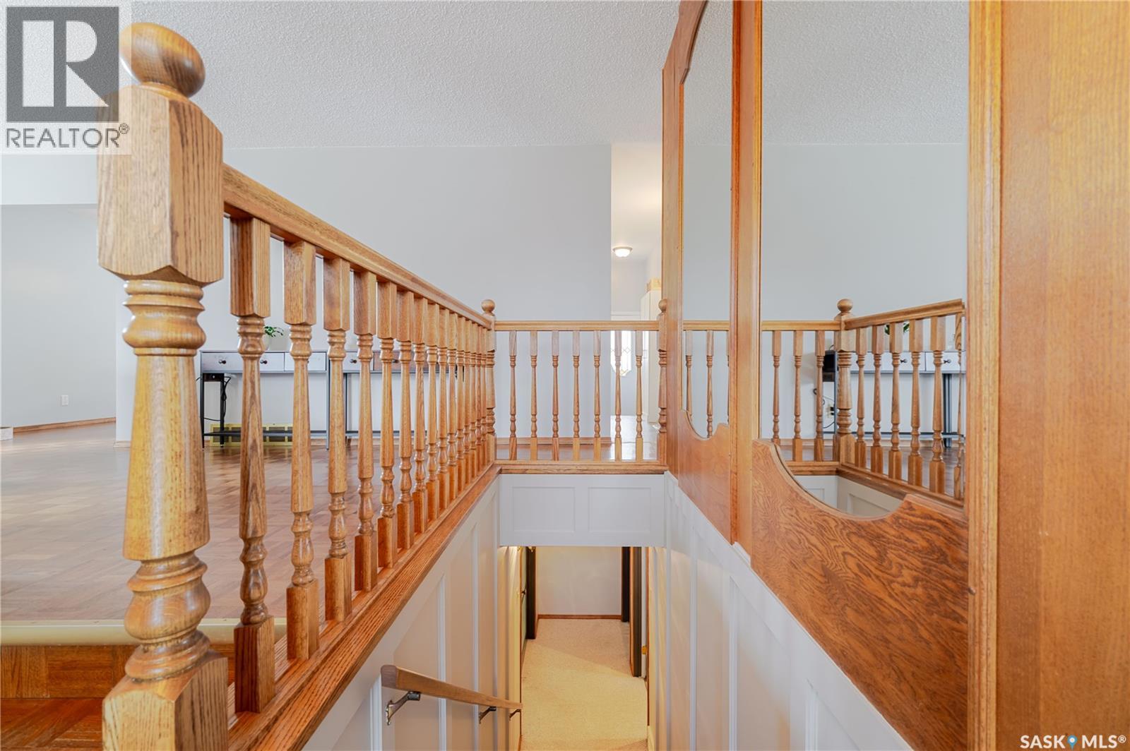 1325 King CRESCENT - 28