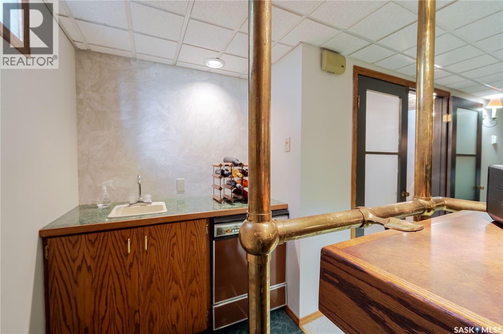 1325 King CRESCENT - 49