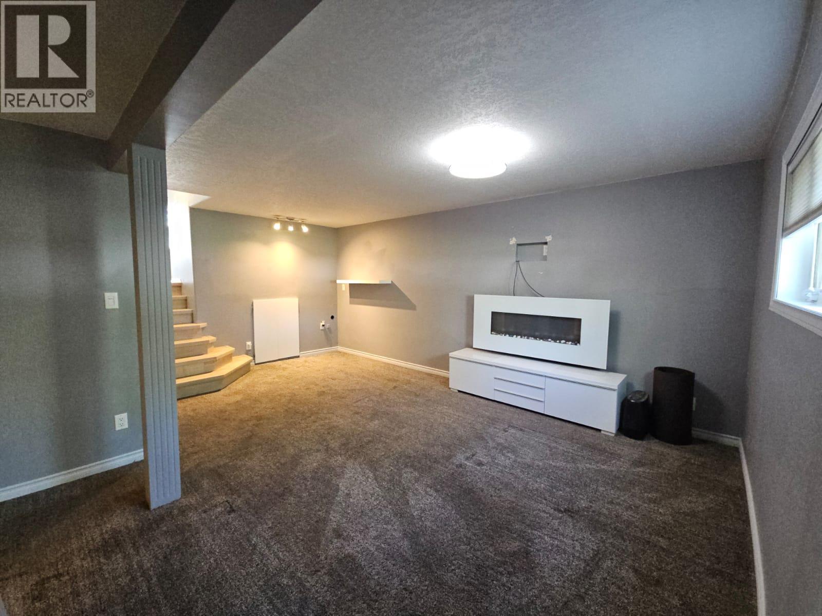 5237 42 Street NE, Chetwynd