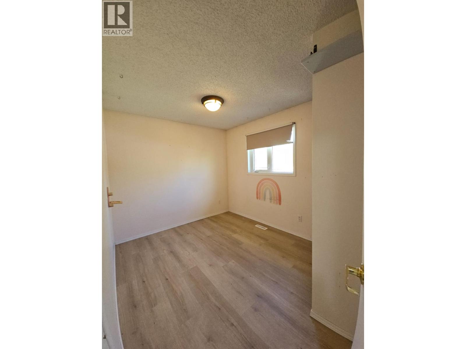 5237 42 Street NE, Chetwynd