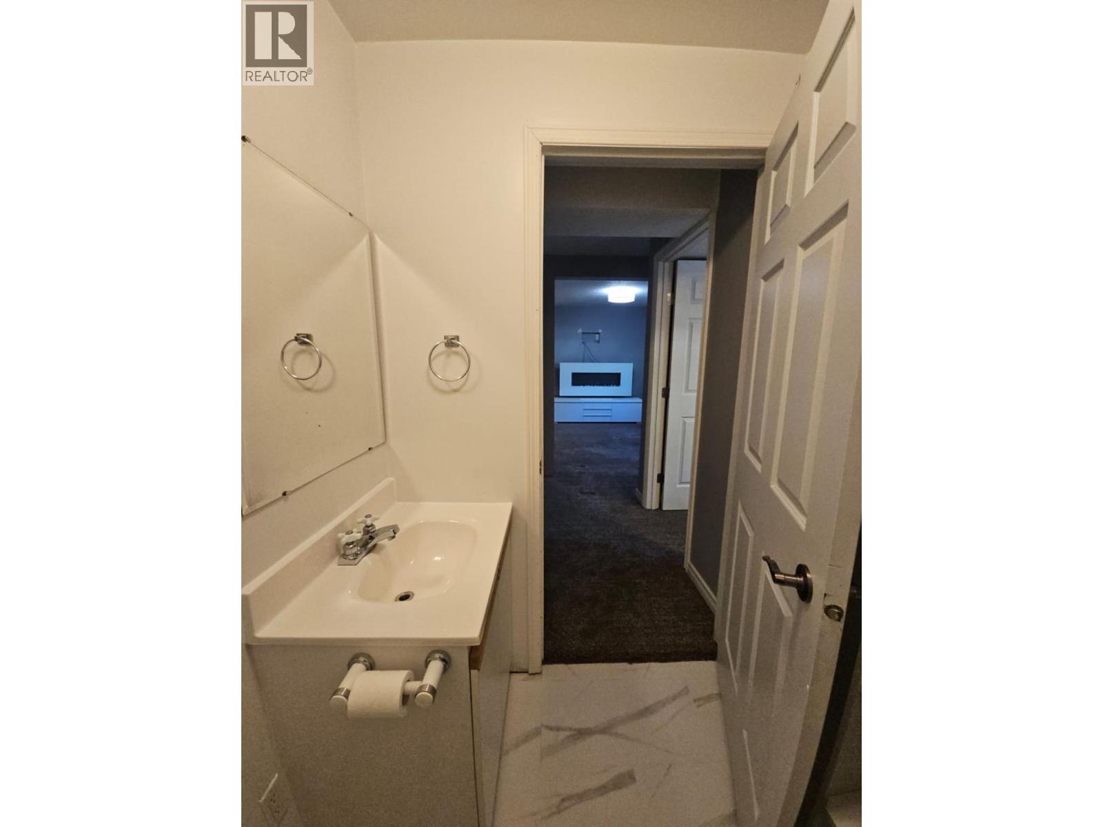 5237 42 Street NE, Chetwynd