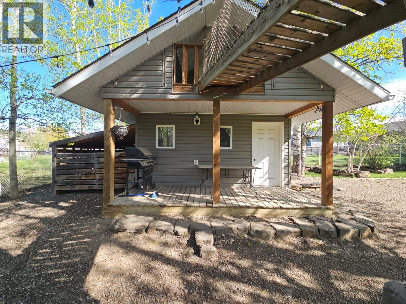 5237 42 Street NE, Chetwynd
