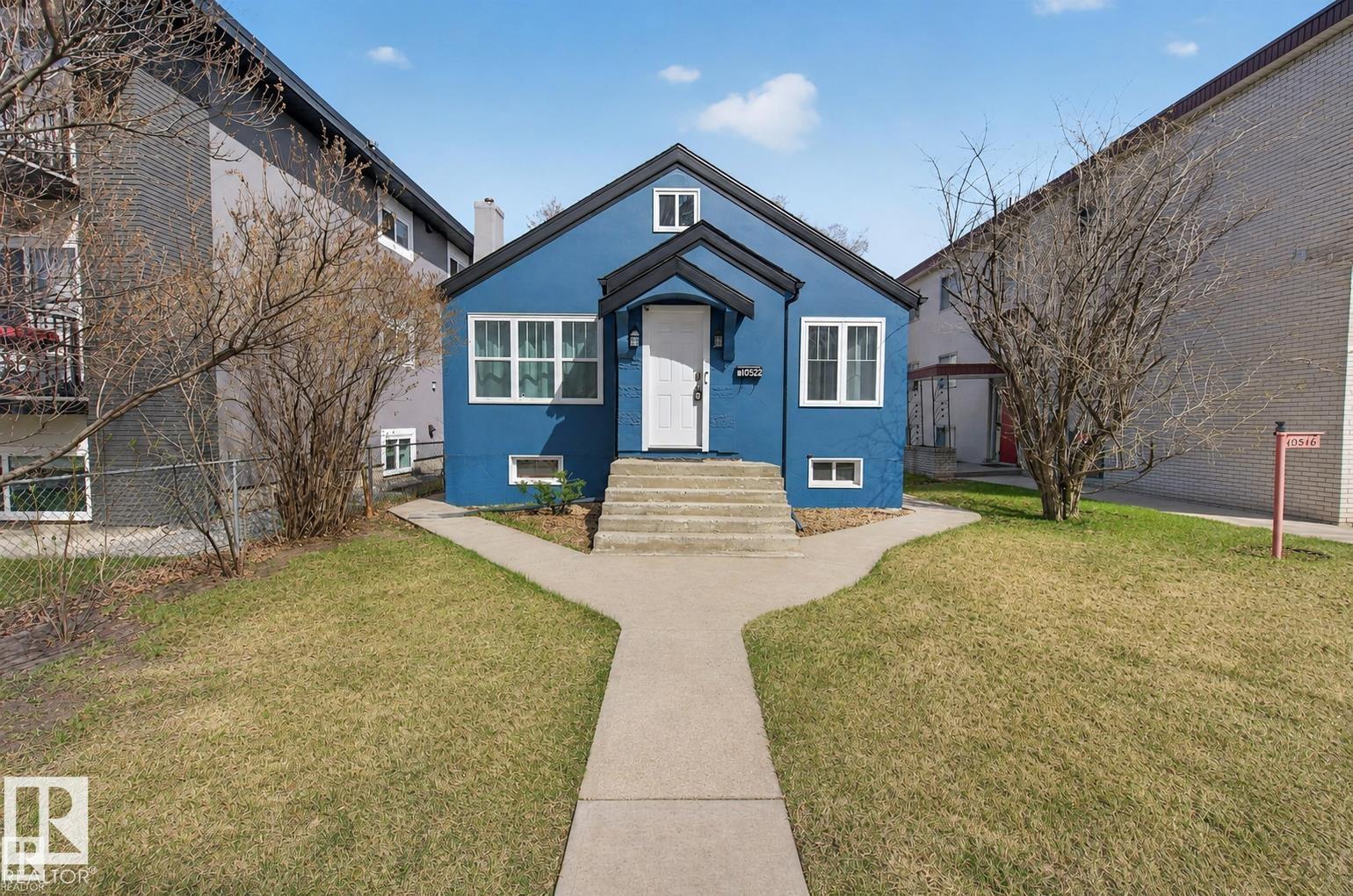 10522 79 AV NW - 1