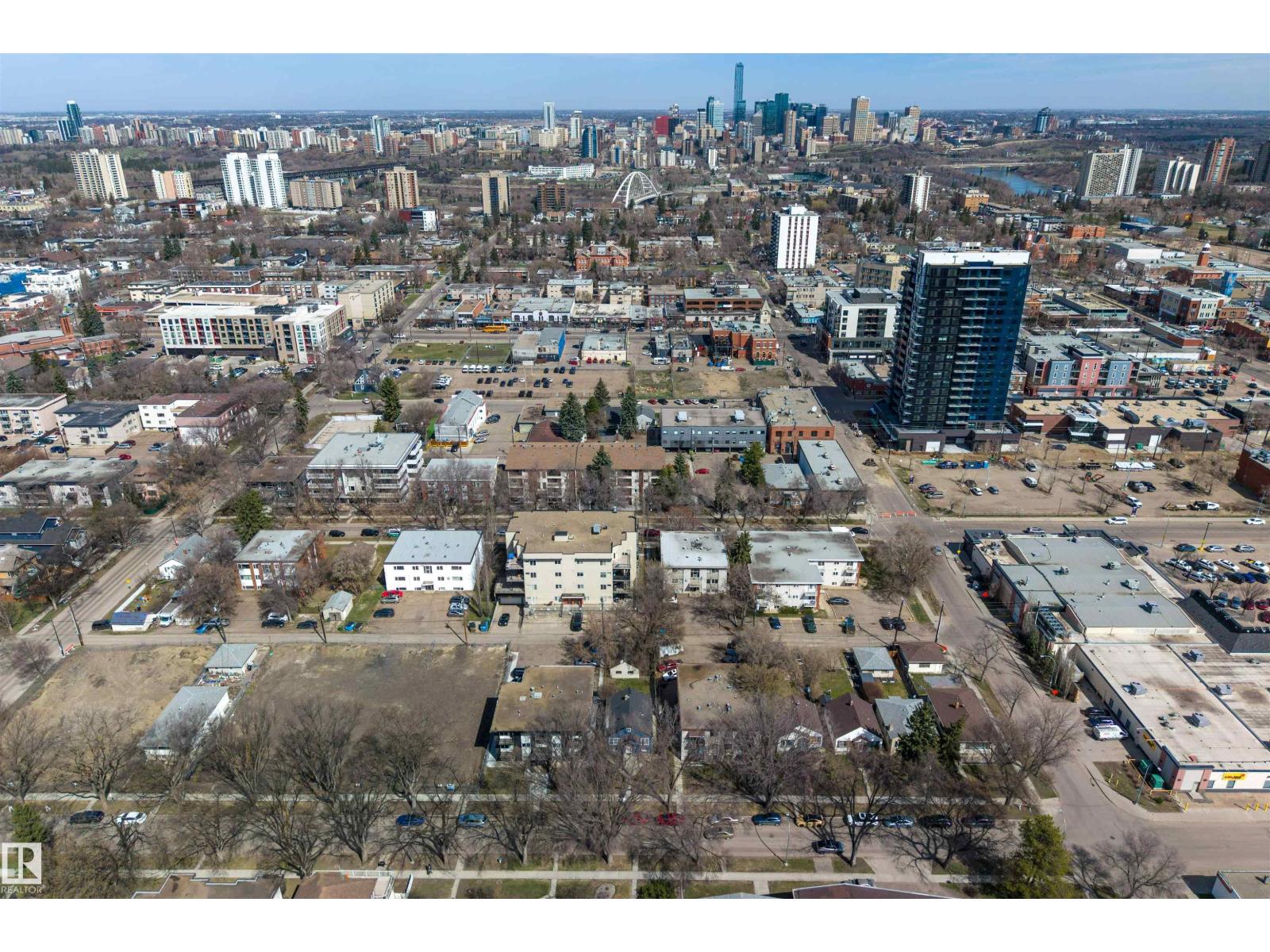 10522 79 AV NW - 36