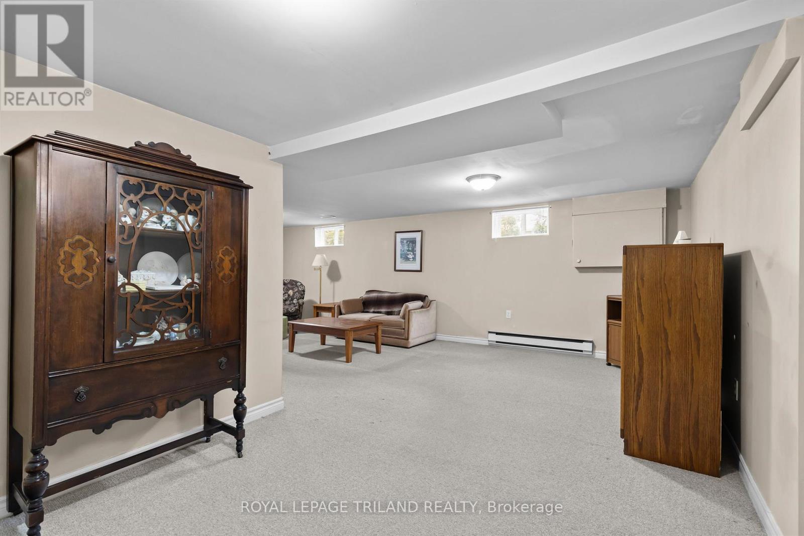 29 LADORE DRIVE - 28