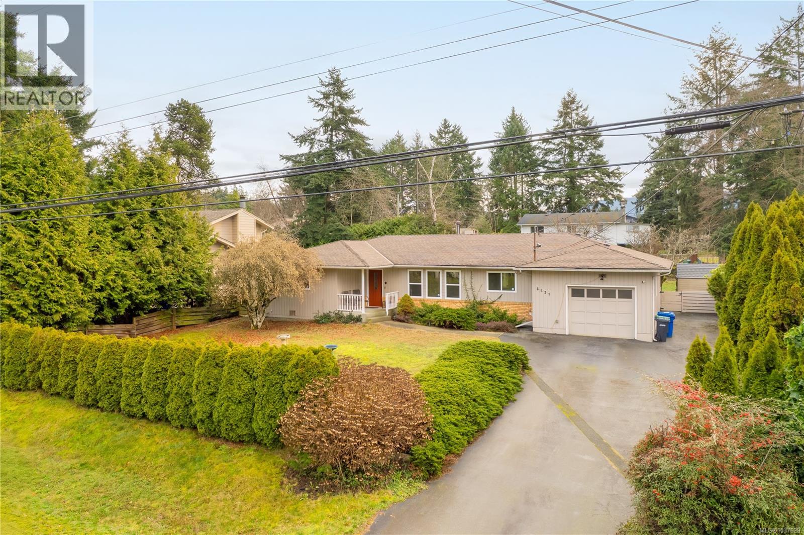 6531 Dover Rd, Nanaimo