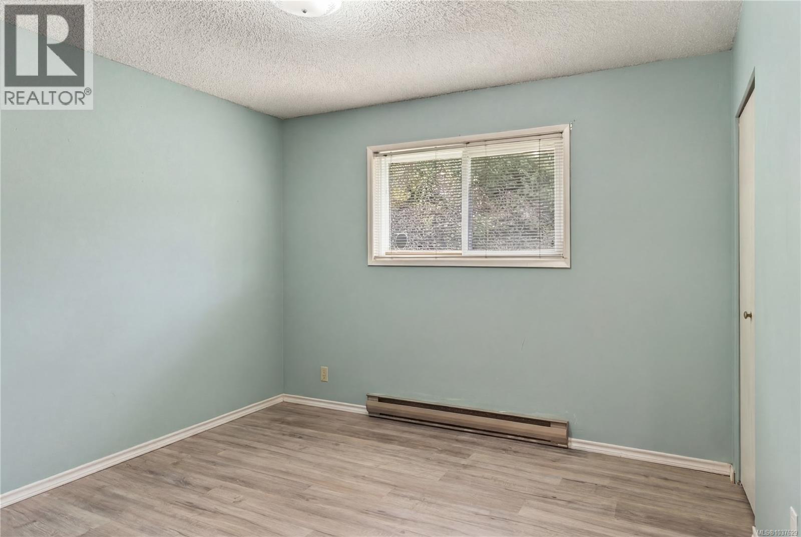6531 Dover Rd, Nanaimo