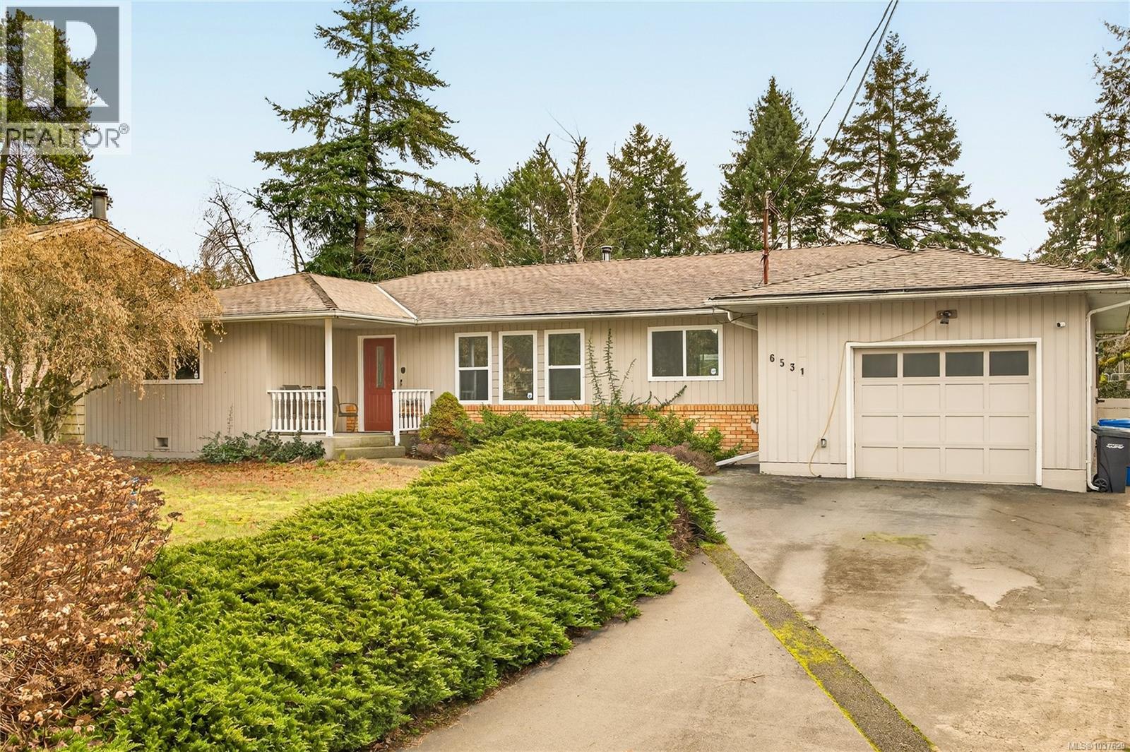 6531 Dover Rd, Nanaimo