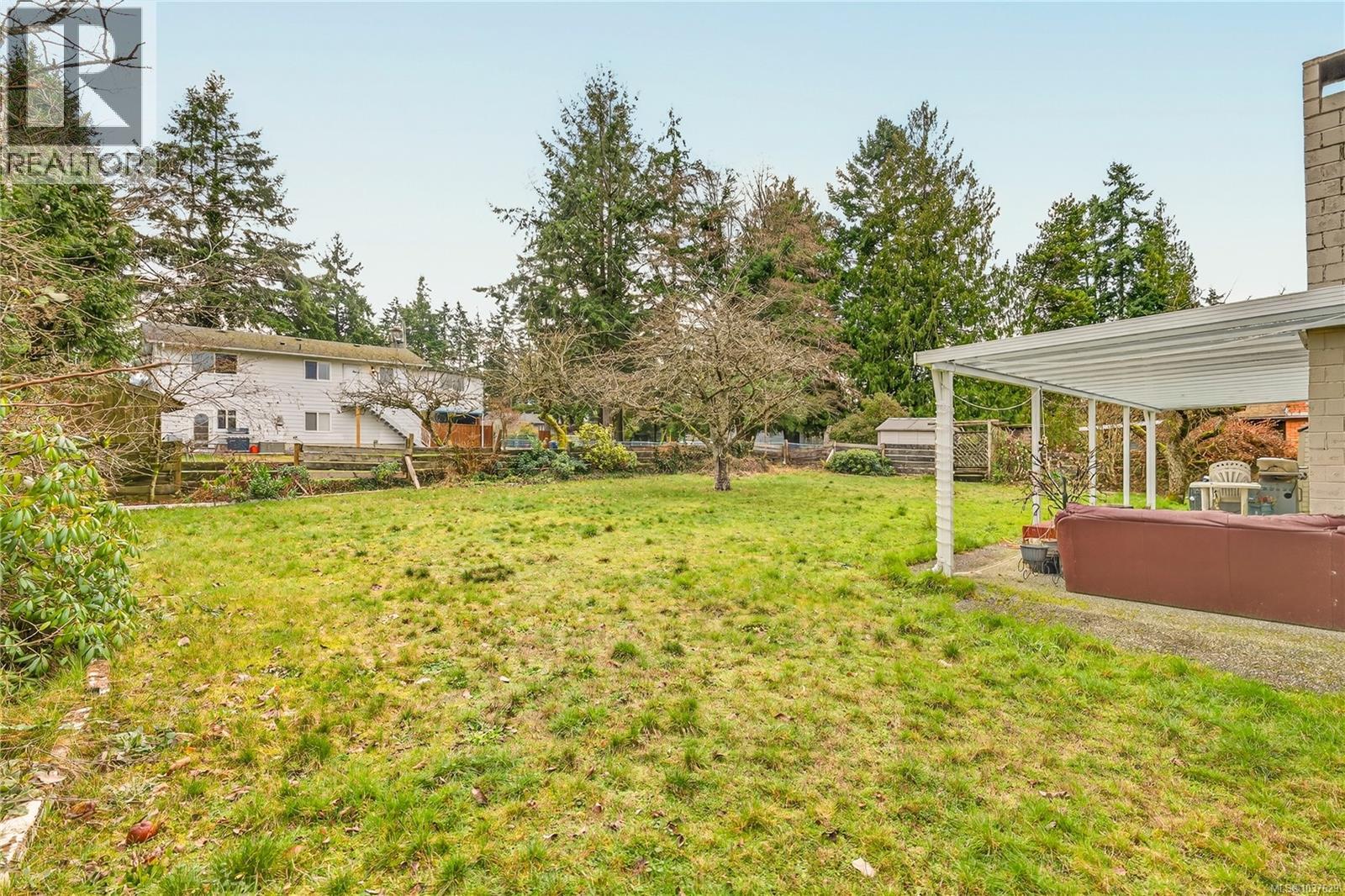 6531 Dover Rd, Nanaimo