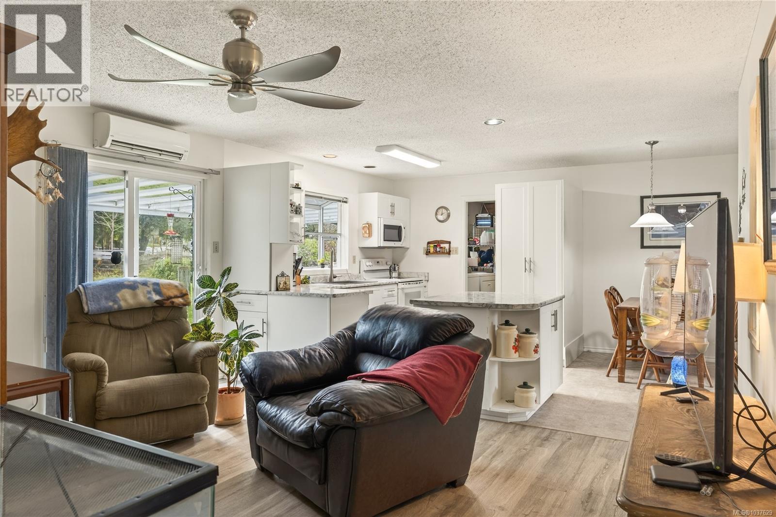 6531 Dover Rd, Nanaimo