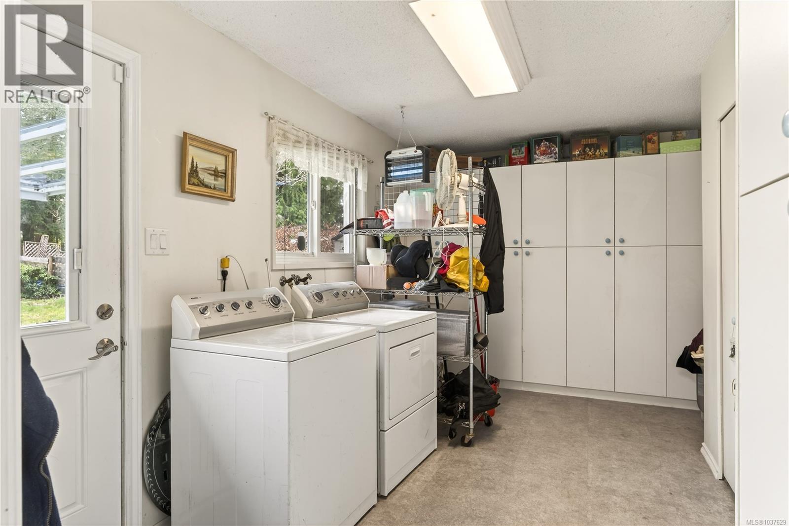 6531 Dover Rd, Nanaimo