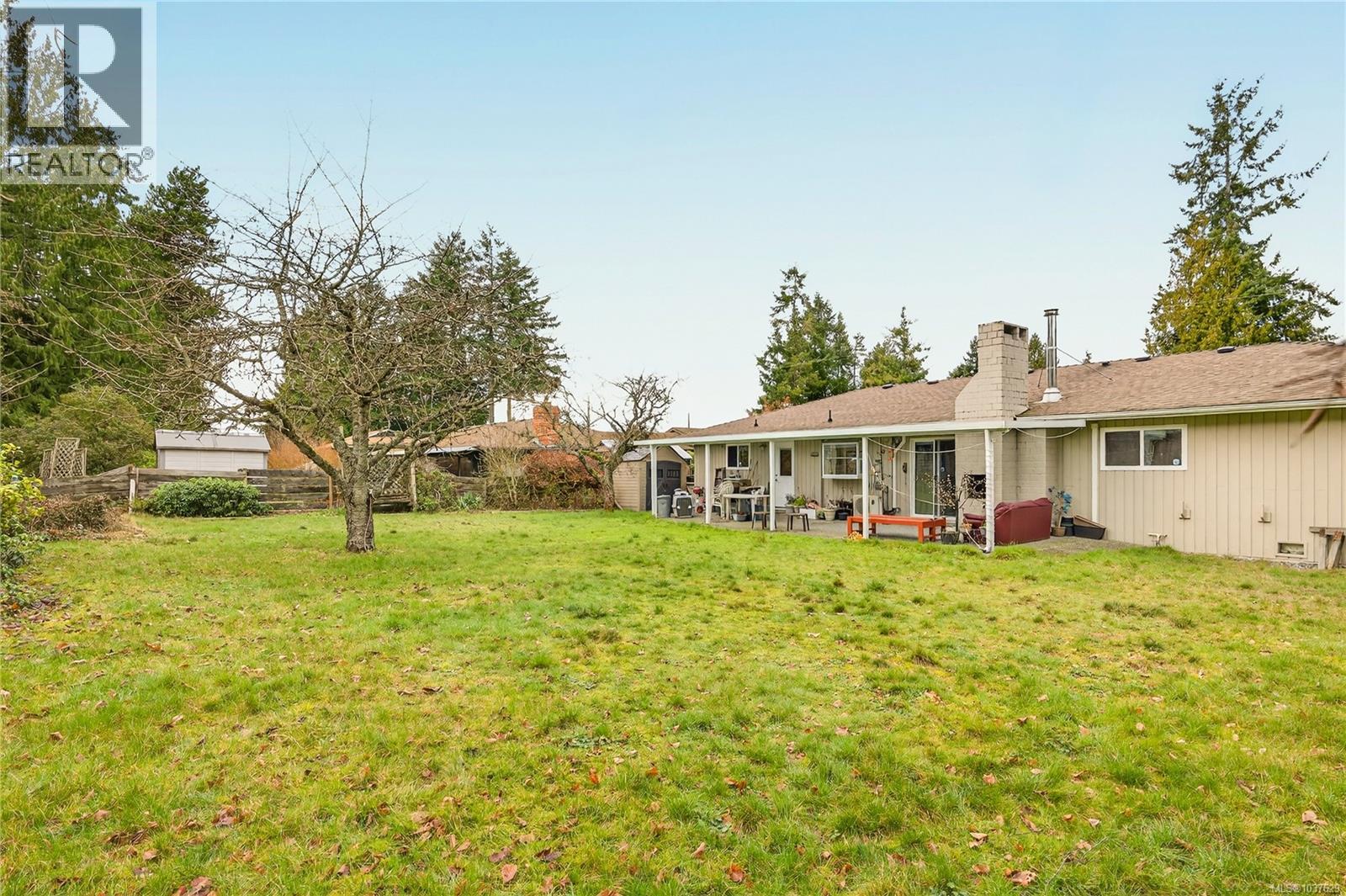 6531 Dover Rd, Nanaimo