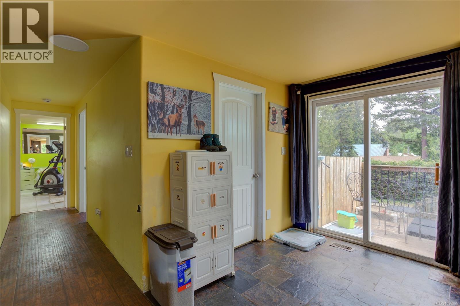 4547 Cowichan Lake Rd - 16