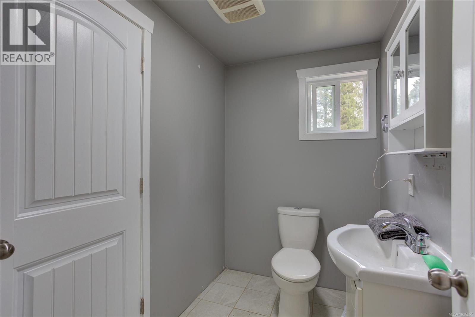 4547 Cowichan Lake Rd - 17