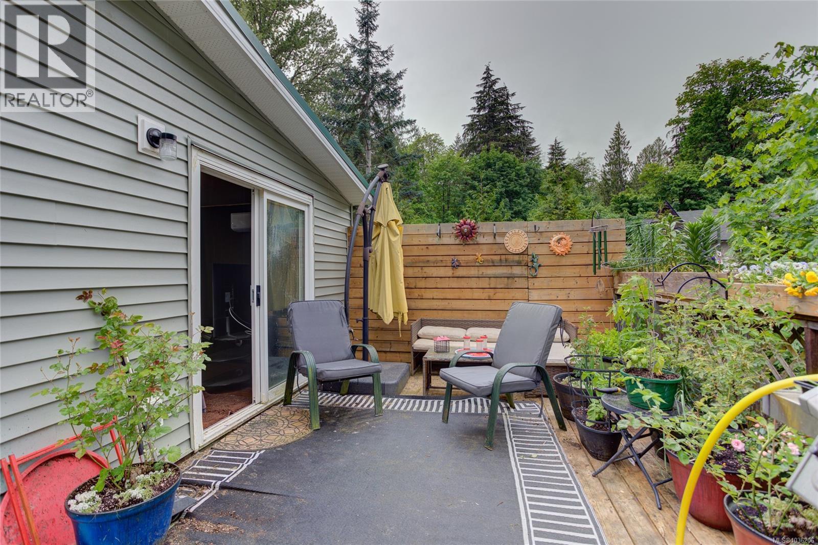 4547 Cowichan Lake Rd - 24