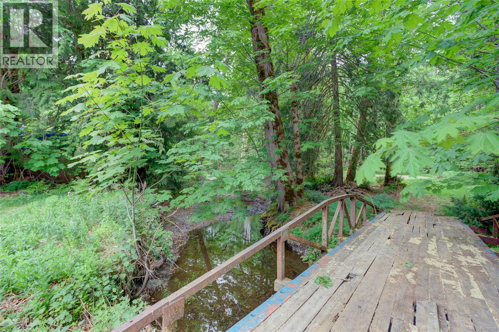 4547 Cowichan Lake Rd - 44