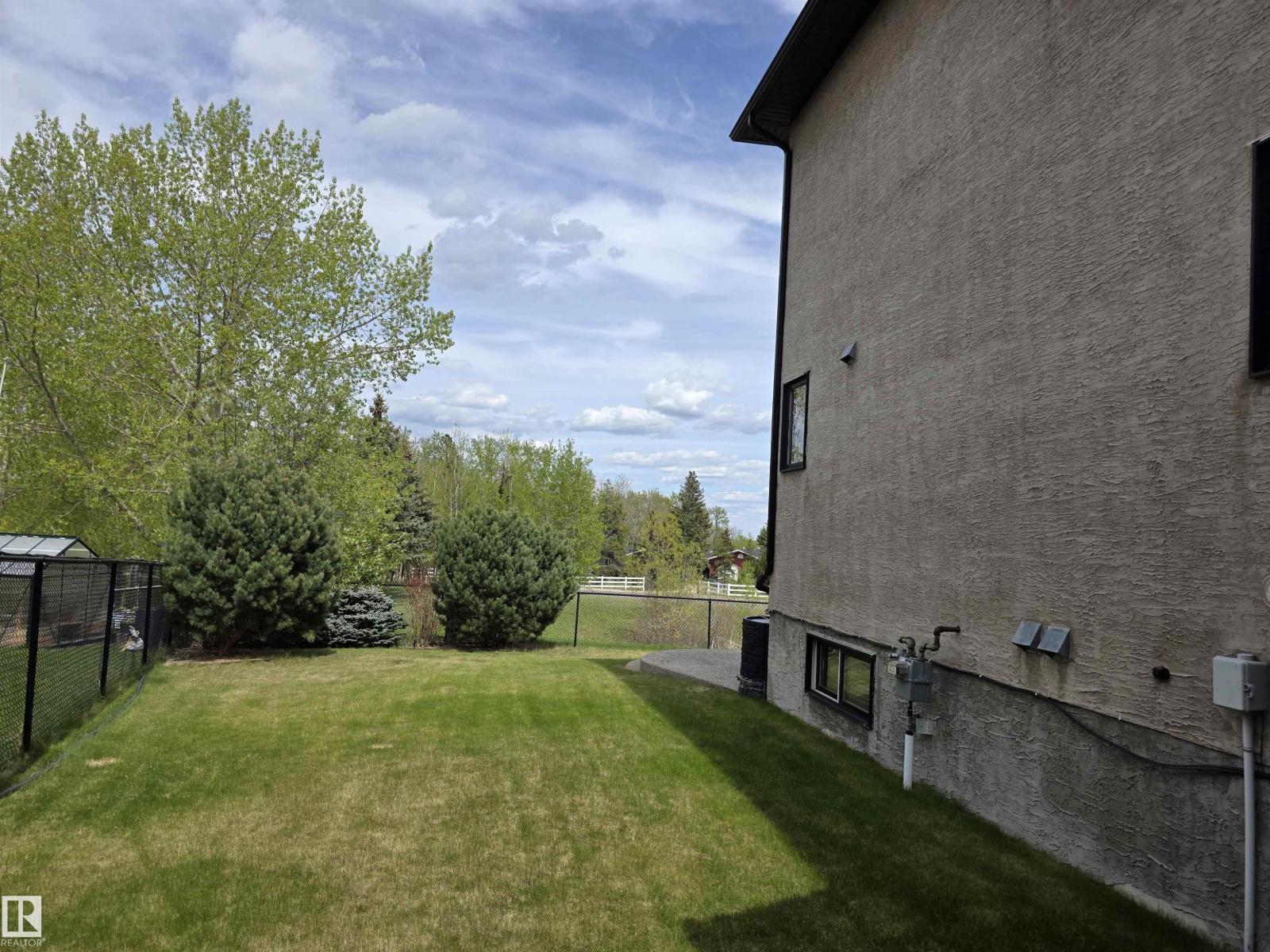 4477 36 ST - 54