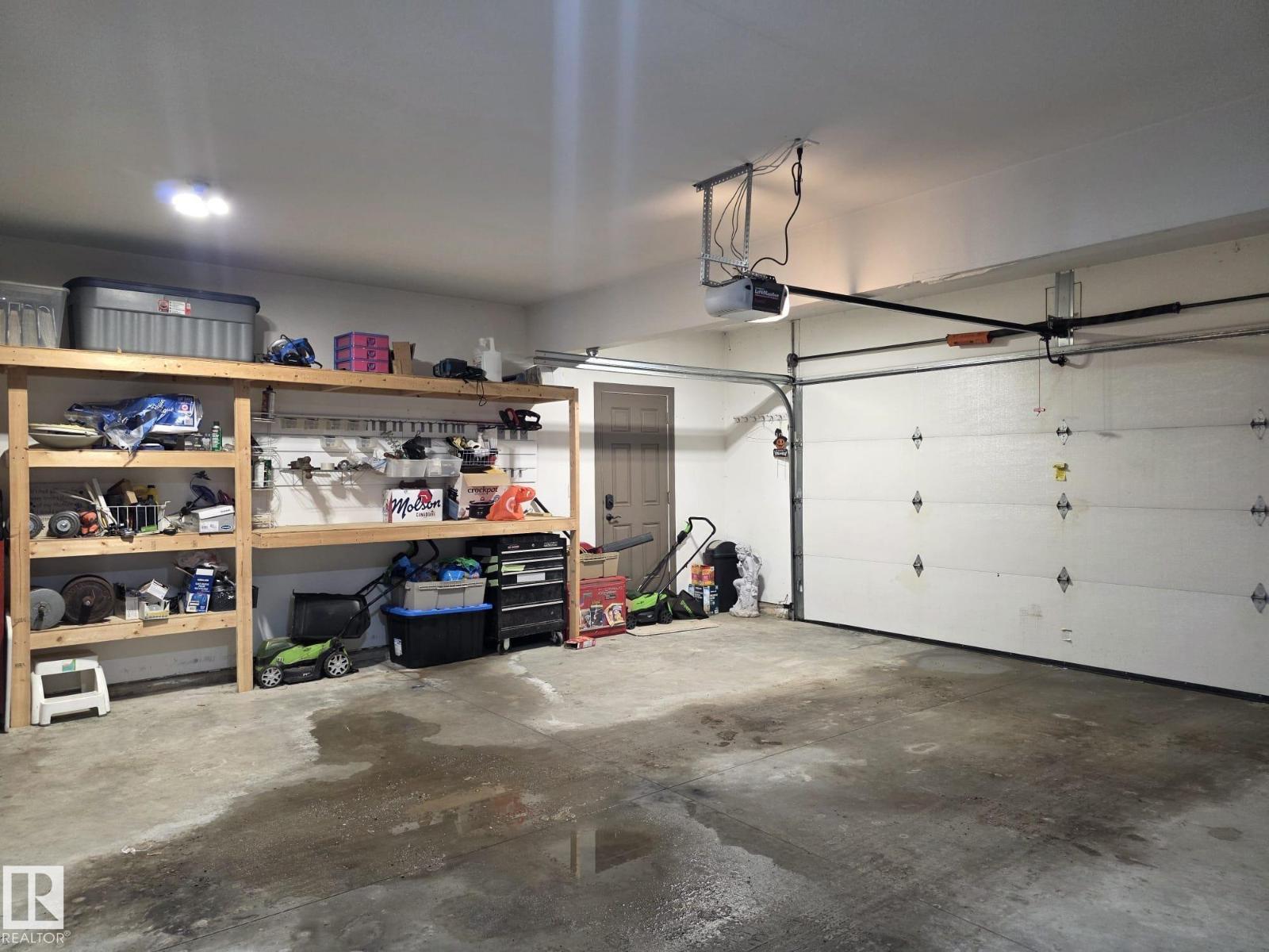4477 36 ST - 24