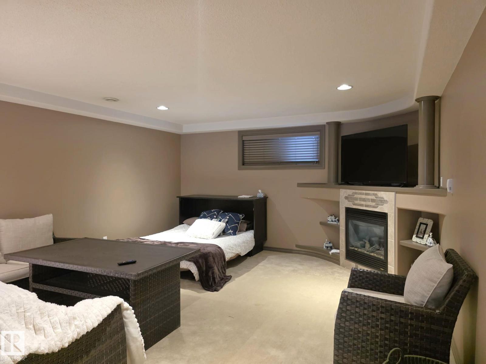 4477 36 ST - 39