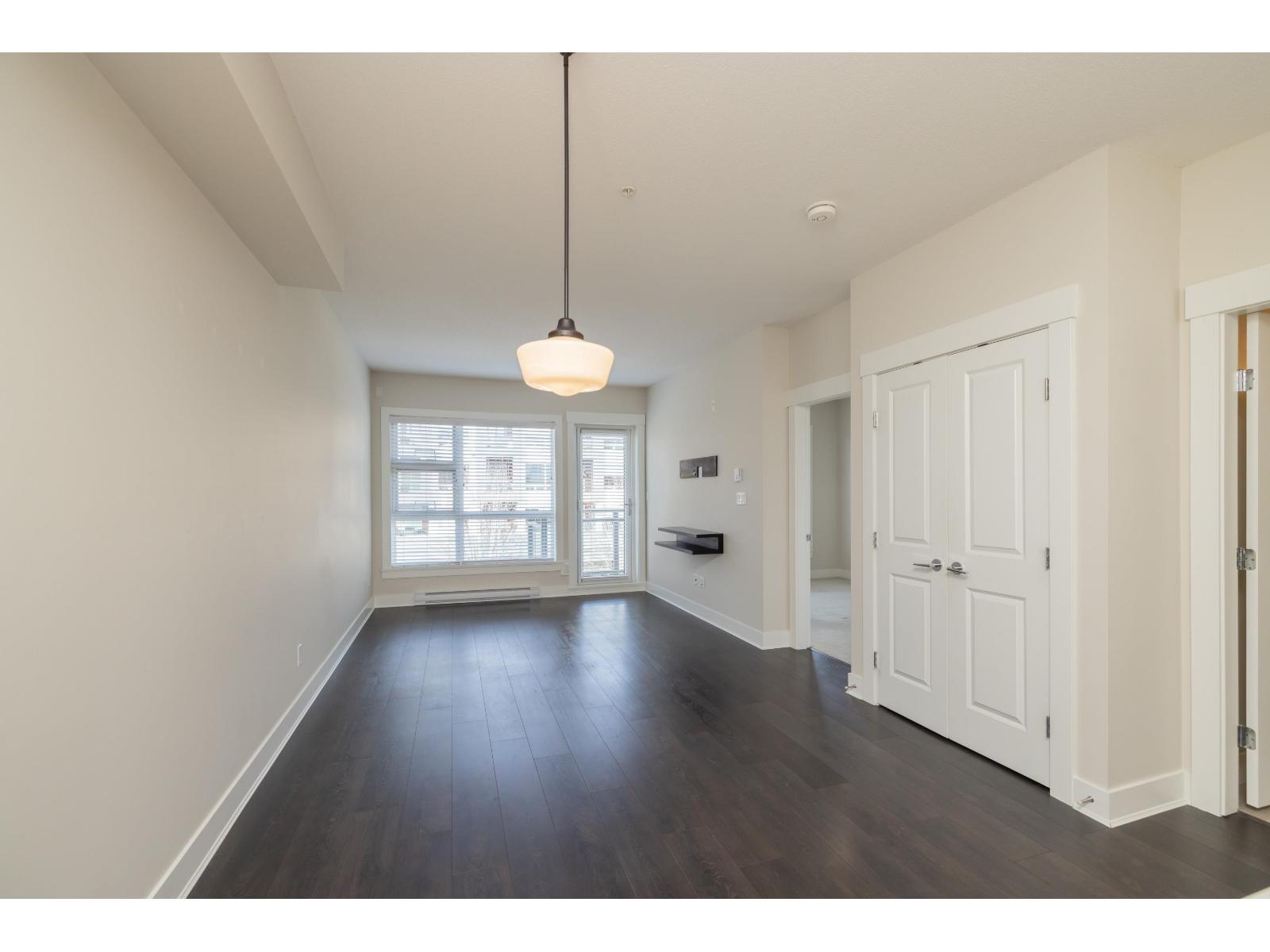 316 20728 WILLOUGHBY TOWN CENTRE DRIVE, Langley