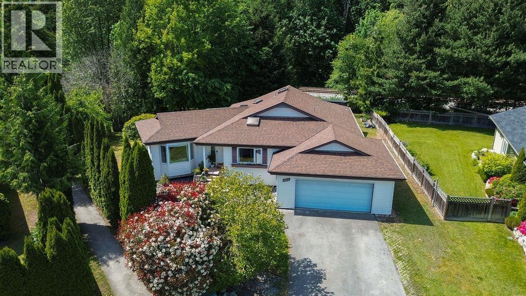 1032 EDGEWATER CRESCENT, Squamish