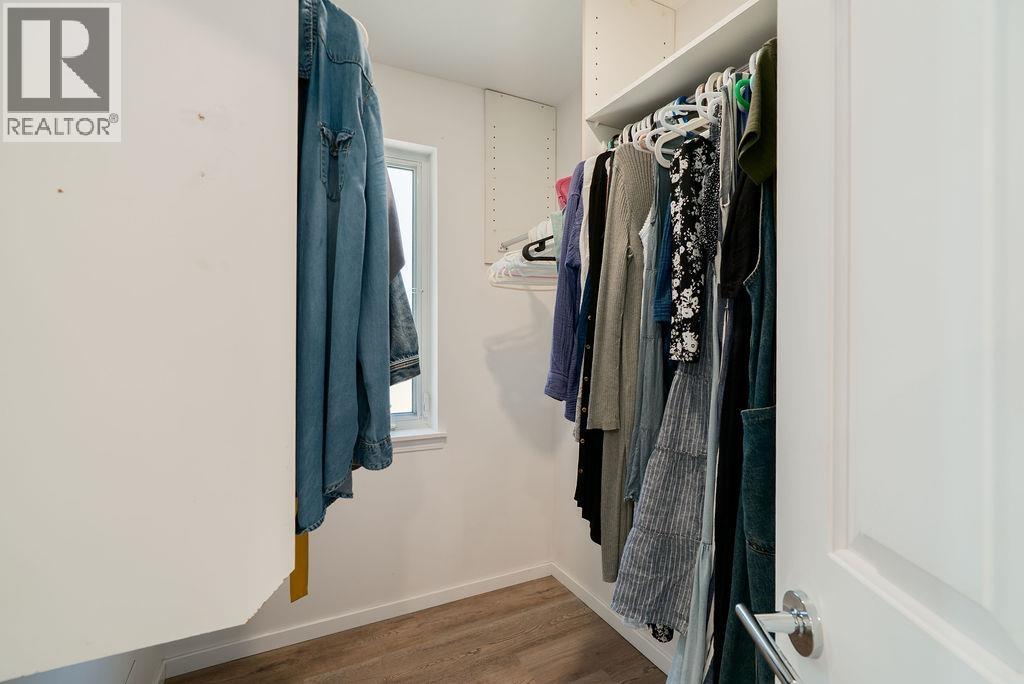 1032 EDGEWATER CRESCENT, Squamish