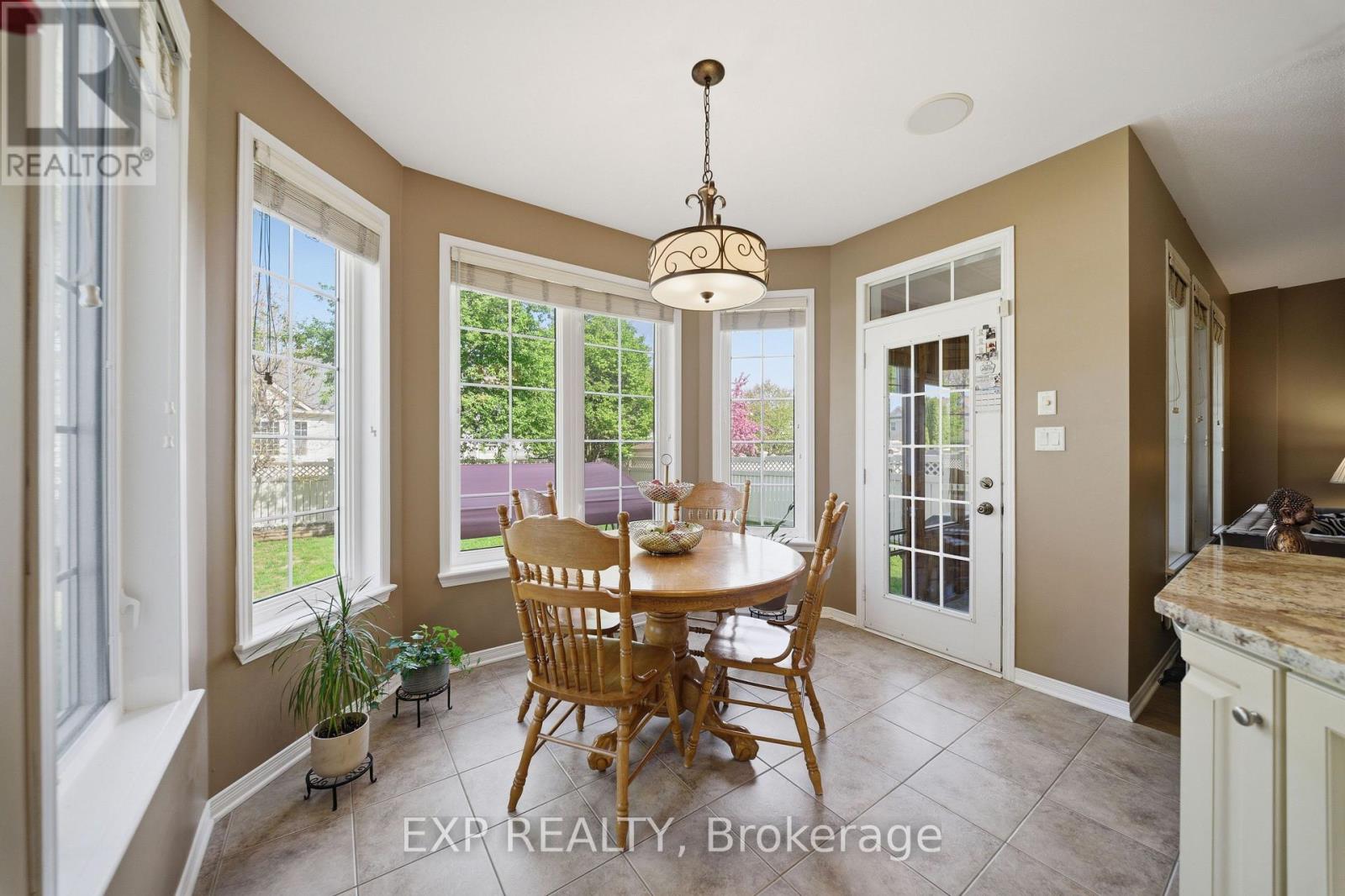 49 PONDHOLLOW WAY - 11