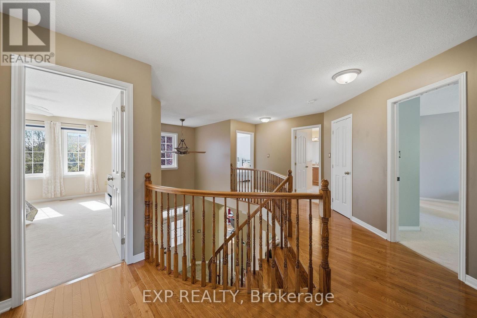 49 PONDHOLLOW WAY - 19