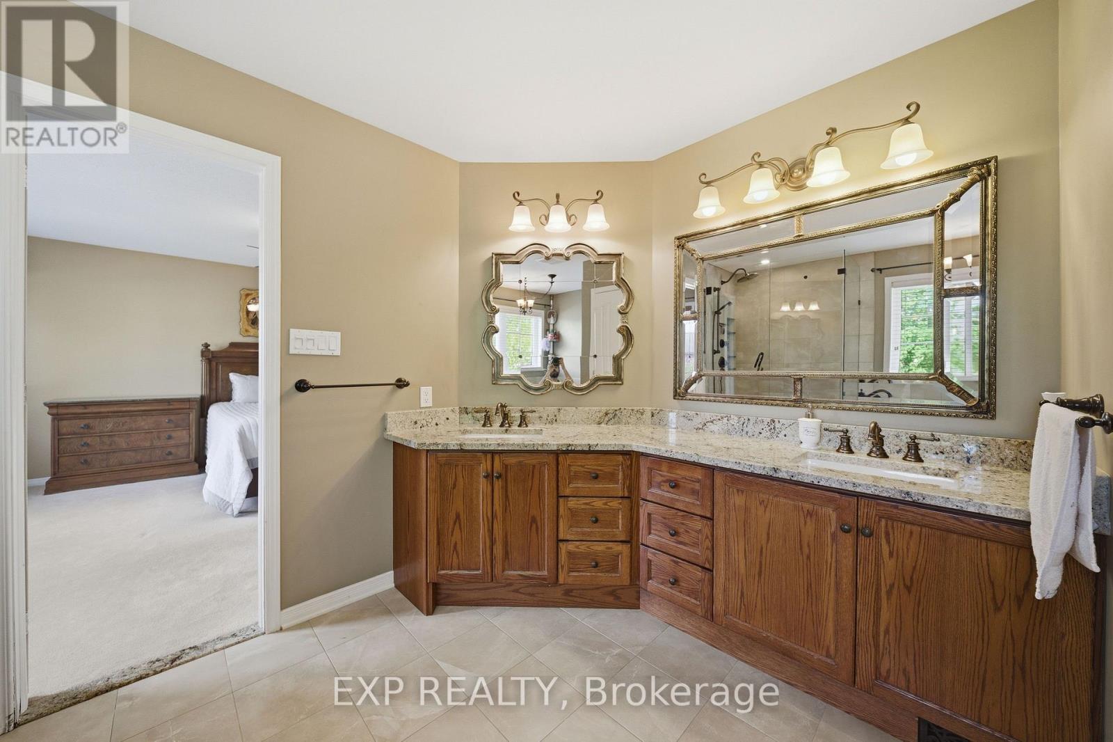 49 PONDHOLLOW WAY - 22