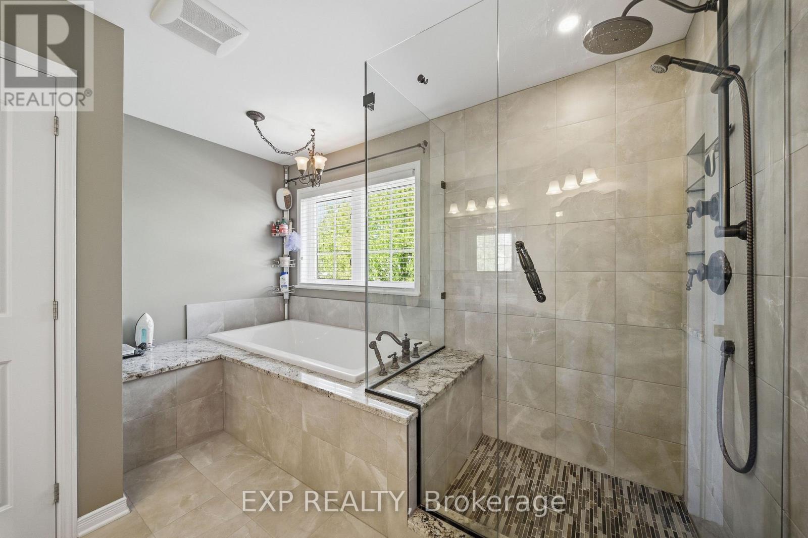 49 PONDHOLLOW WAY - 23