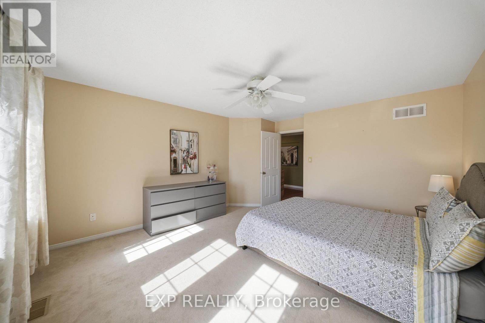 49 PONDHOLLOW WAY - 25
