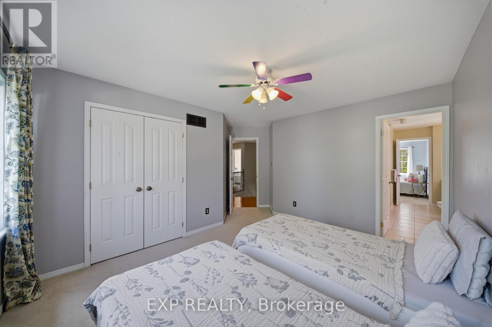 49 PONDHOLLOW WAY - 28