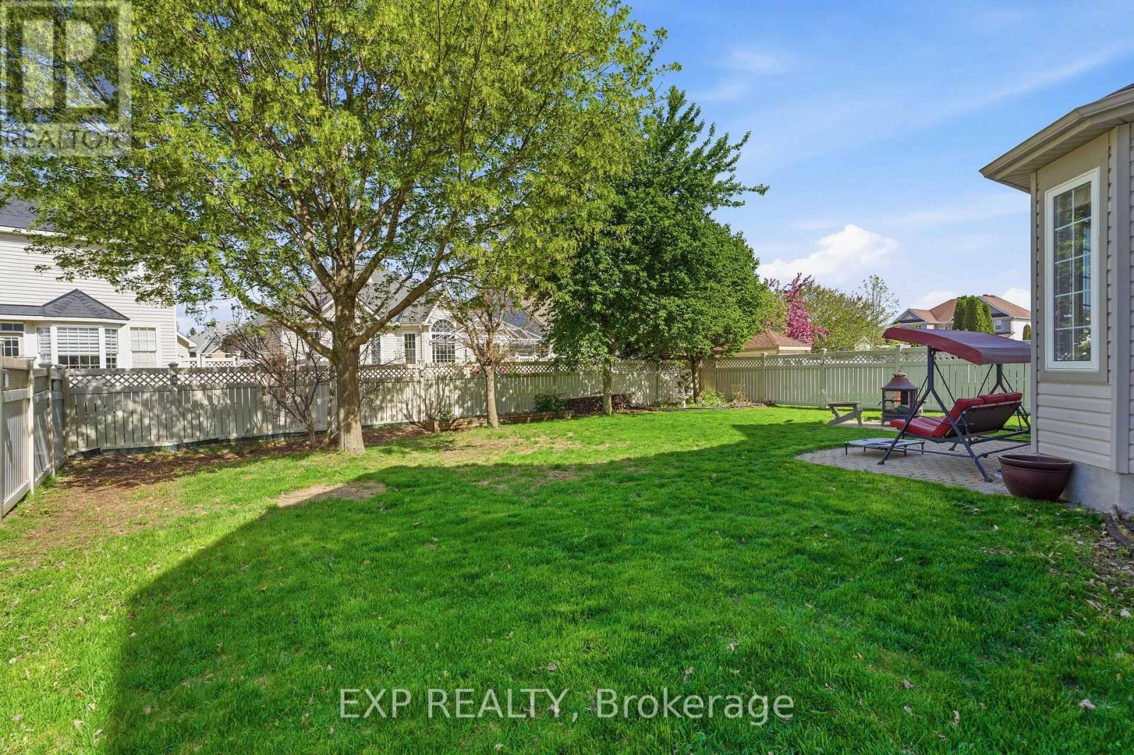 49 PONDHOLLOW WAY - 40