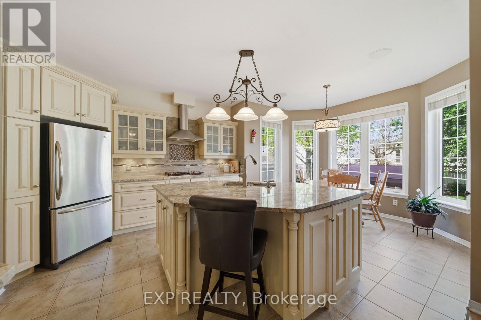 49 PONDHOLLOW WAY - 6