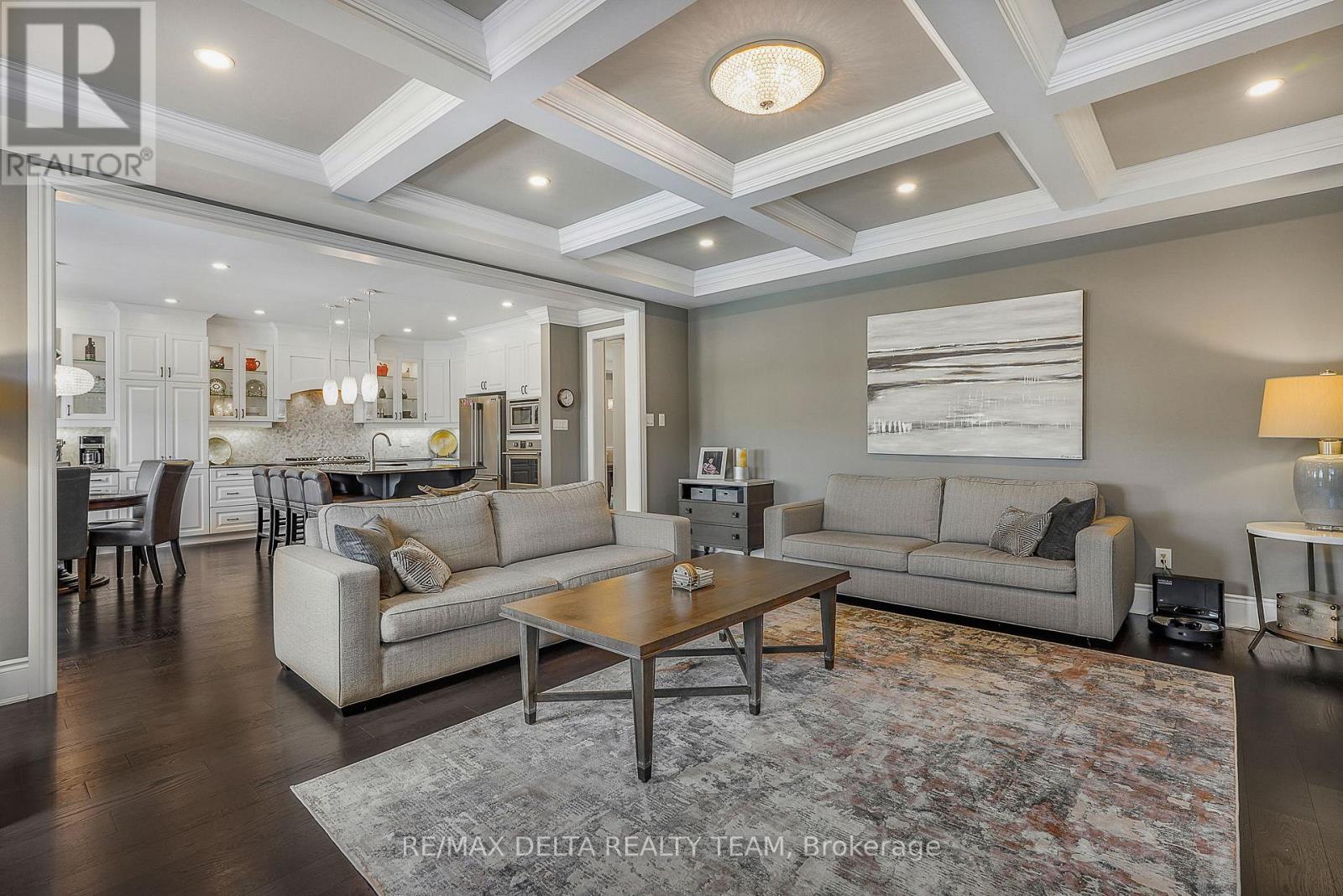 110 SWEETVALLEY DRIVE - 20