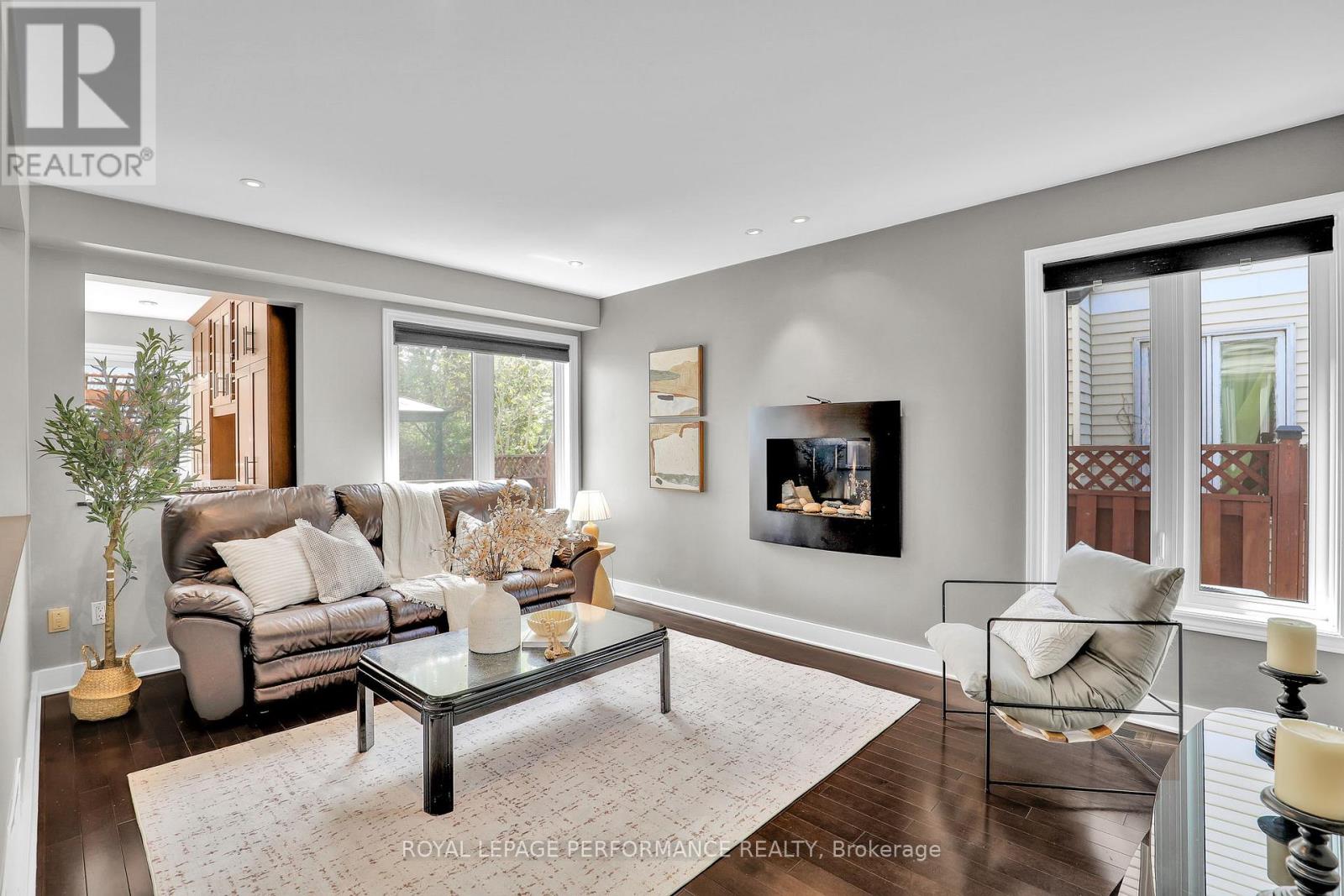 50 PICASSO DRIVE - 12
