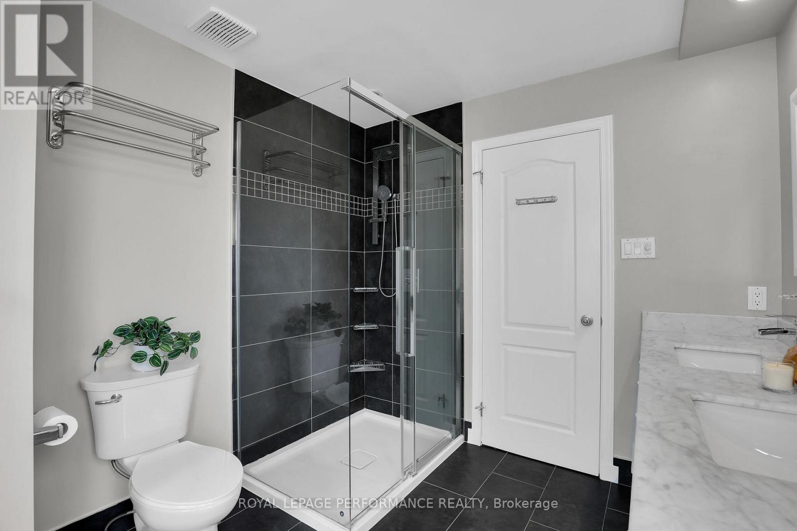 50 PICASSO DRIVE - 21