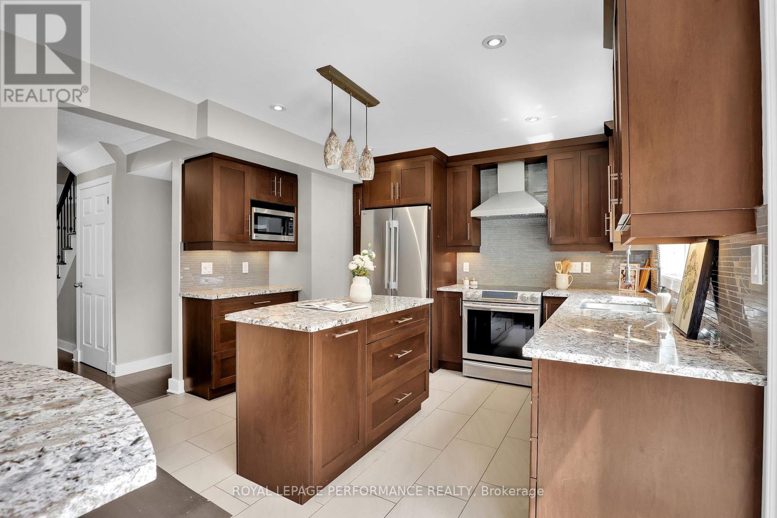 50 PICASSO DRIVE - 7