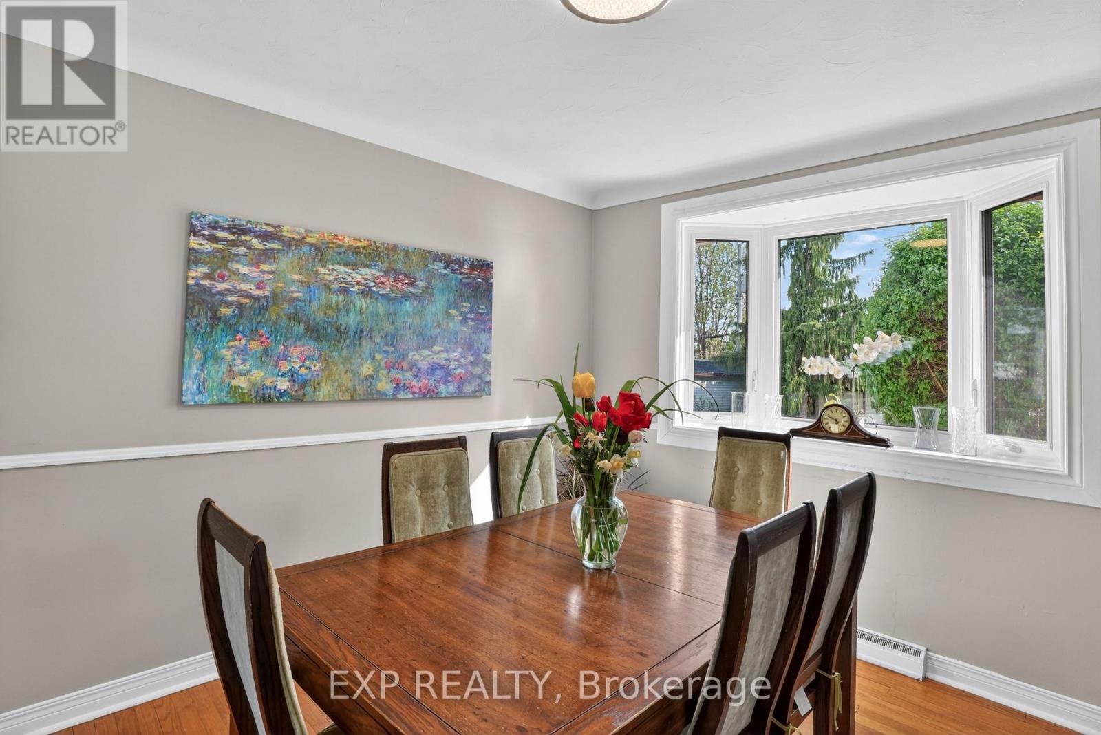 4 WOLMSLEY CRESCENT - 13