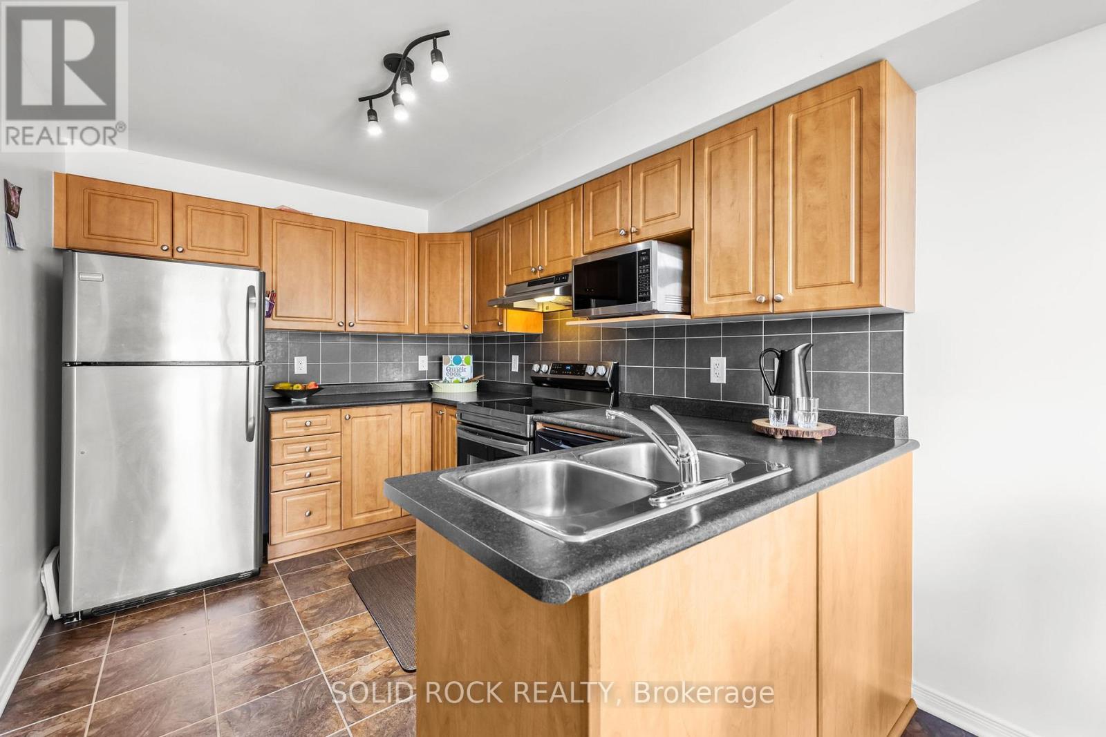 438 HARESFIELD COURT - 12