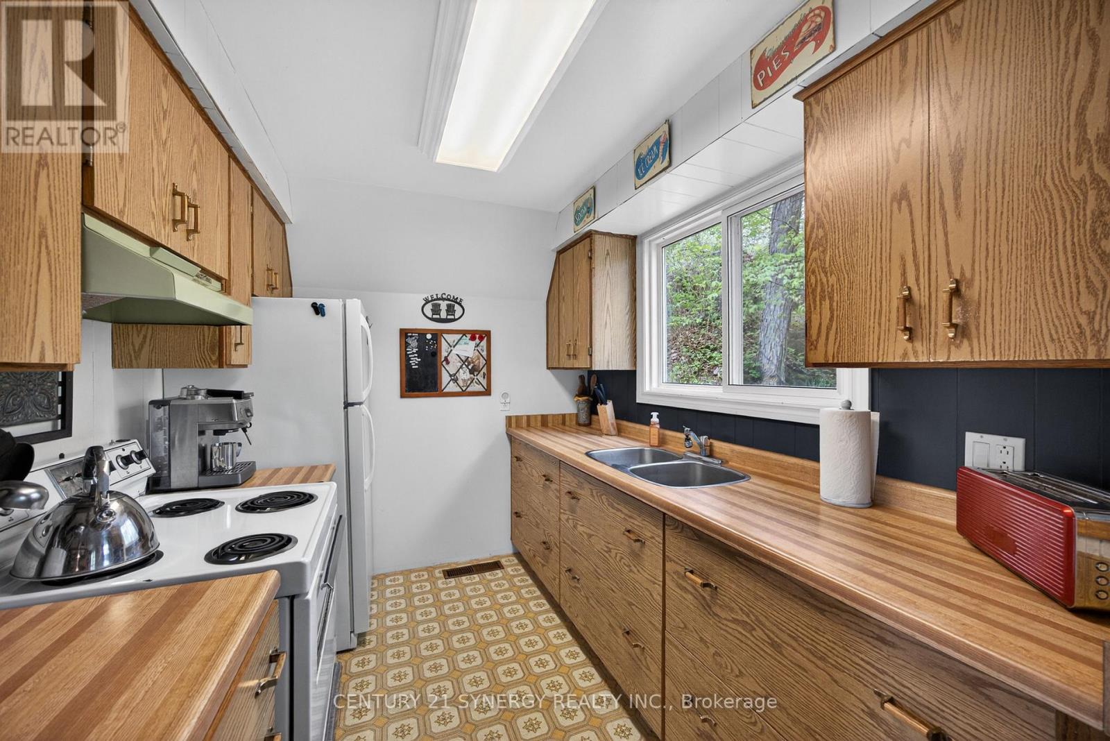 281 PINE SHORES LANE - 23