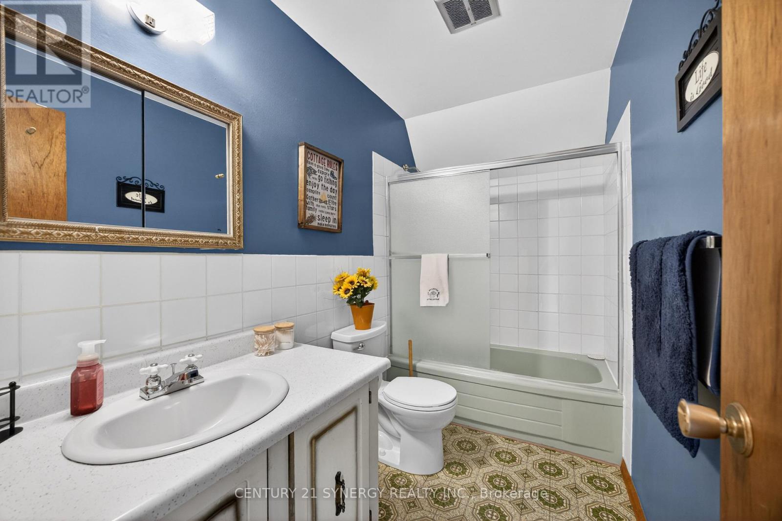281 PINE SHORES LANE - 24