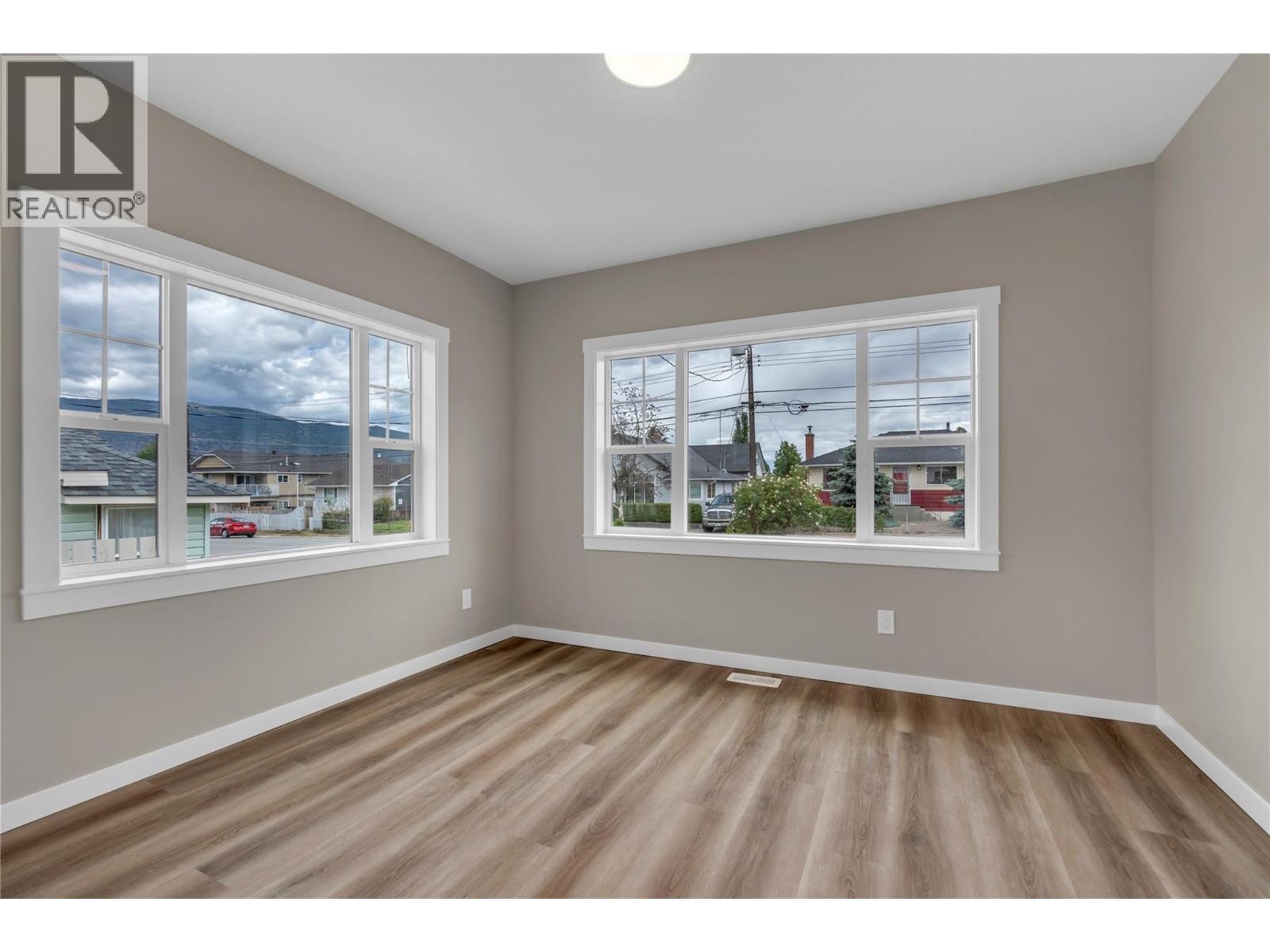 460 Penticton Avenue, Penticton