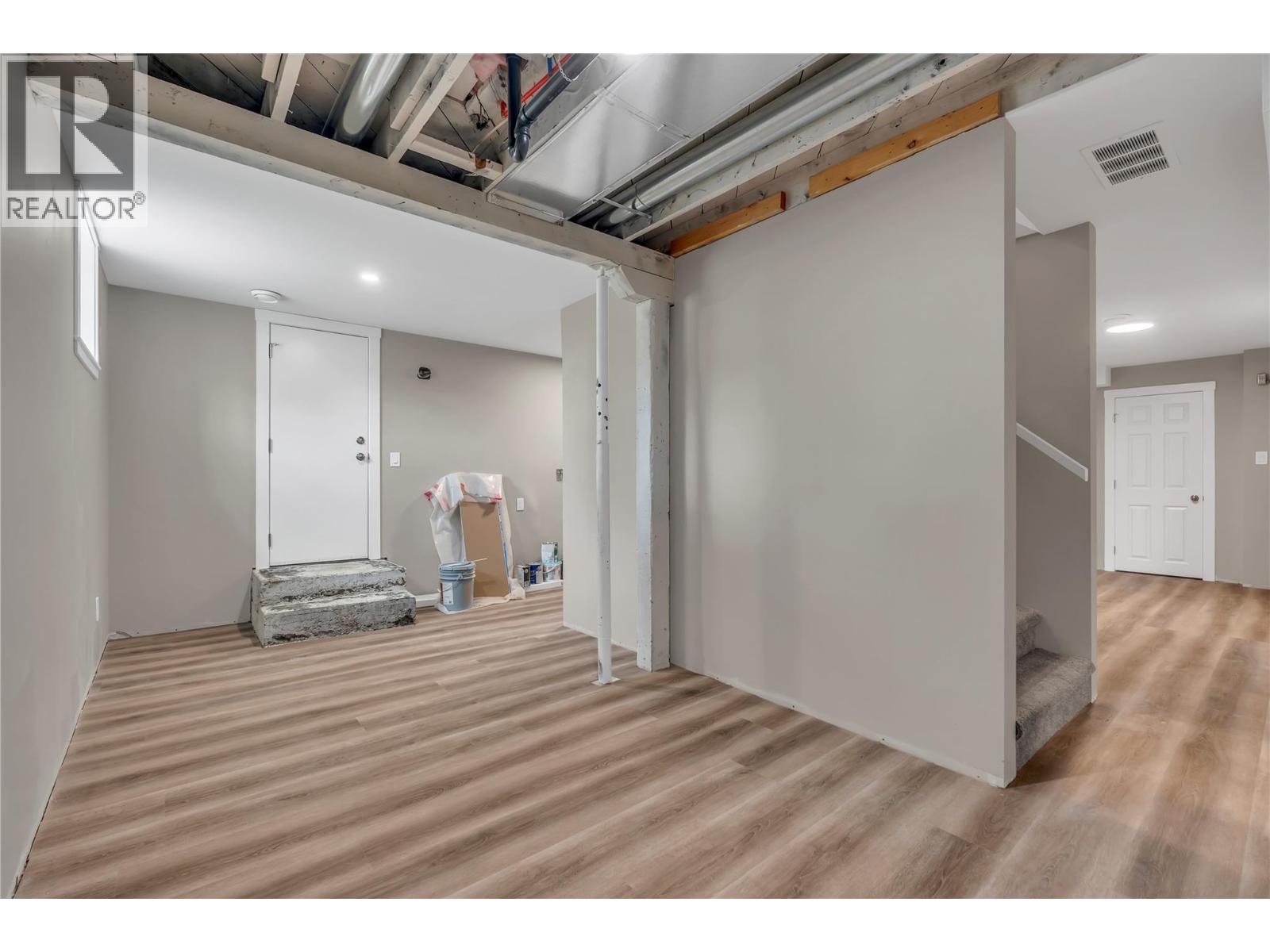 460 Penticton Avenue - 24