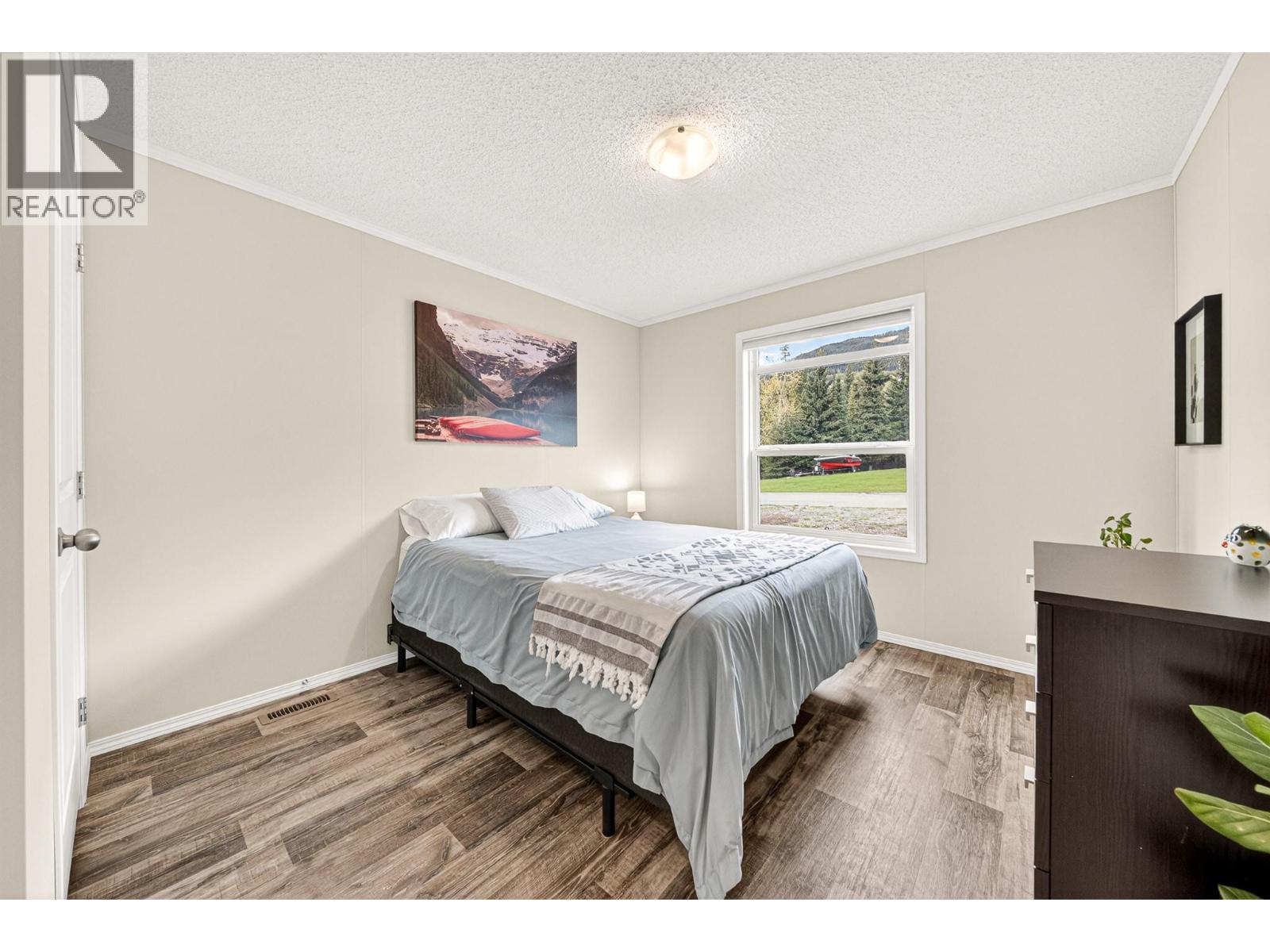 24 Darby Crescent - 35